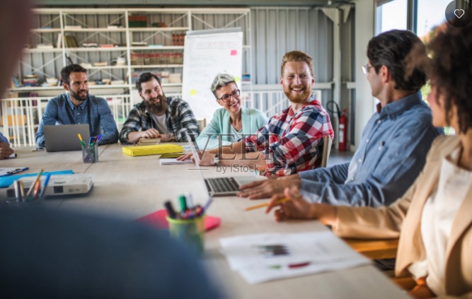 南方东英全球首推恒生科技指数ETF，上市3日表现优异